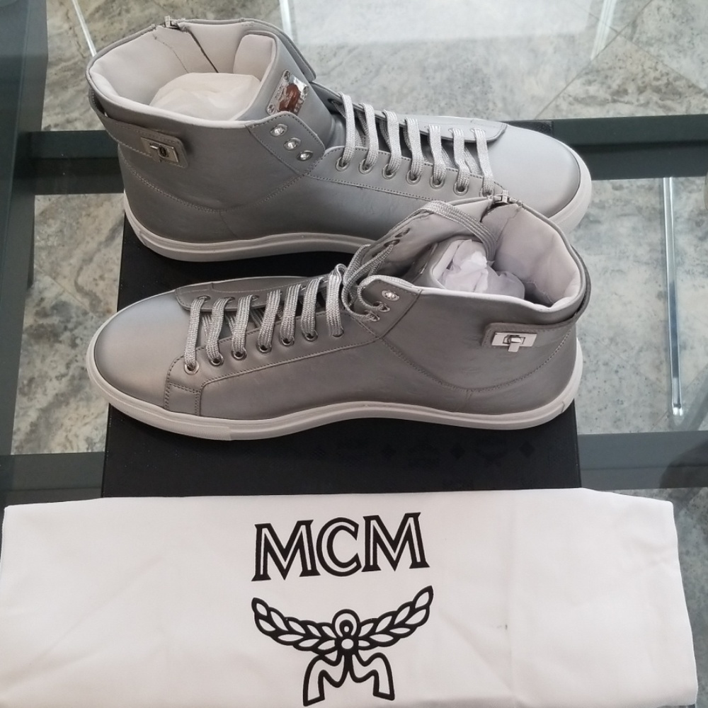 🔥GENUINE MCM VISETOS HIGH-TOP SNEAKERS - Picture 2 of 8